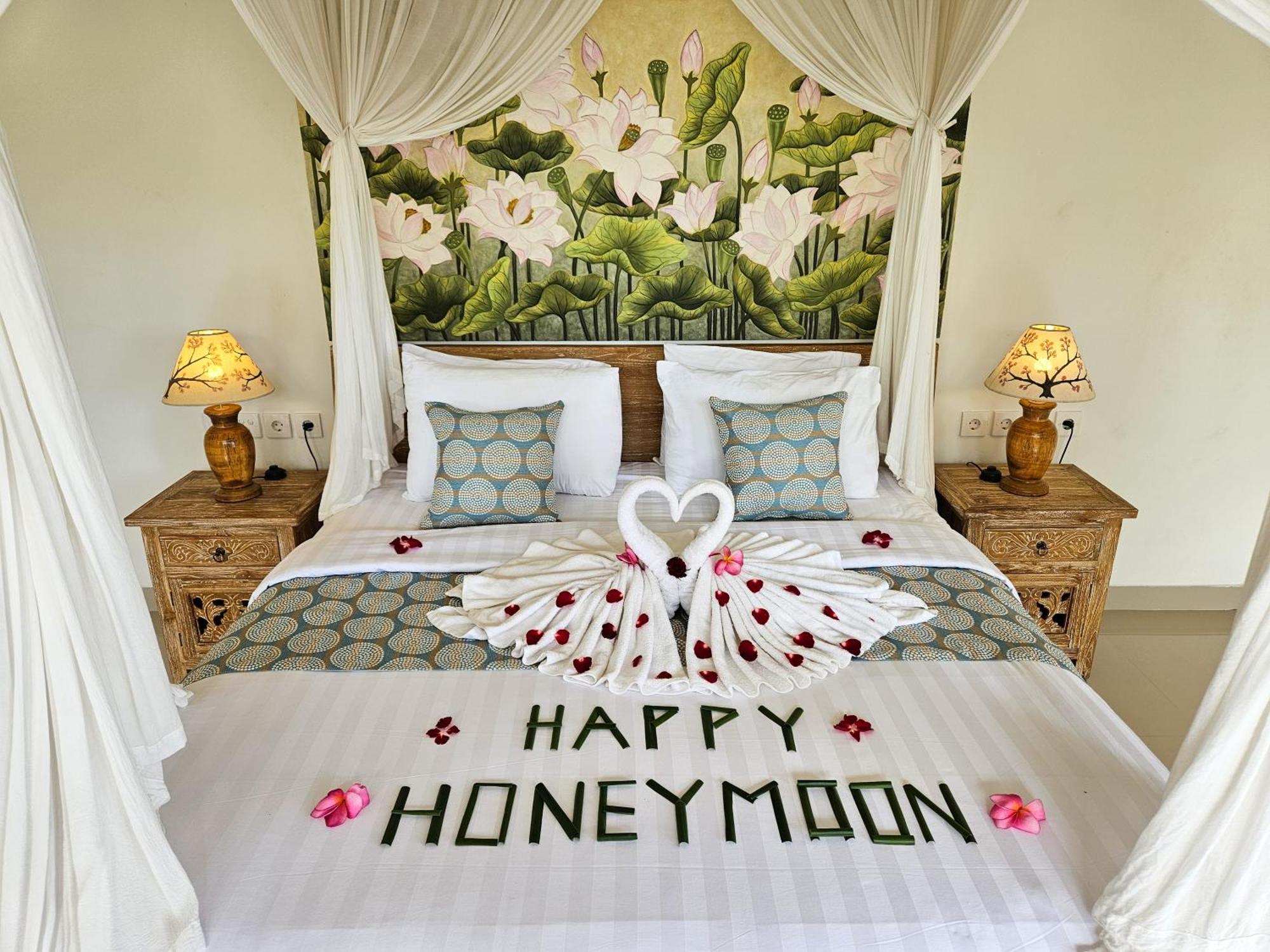 Happy Honeymoon Private Villa Убуд Экстерьер фото